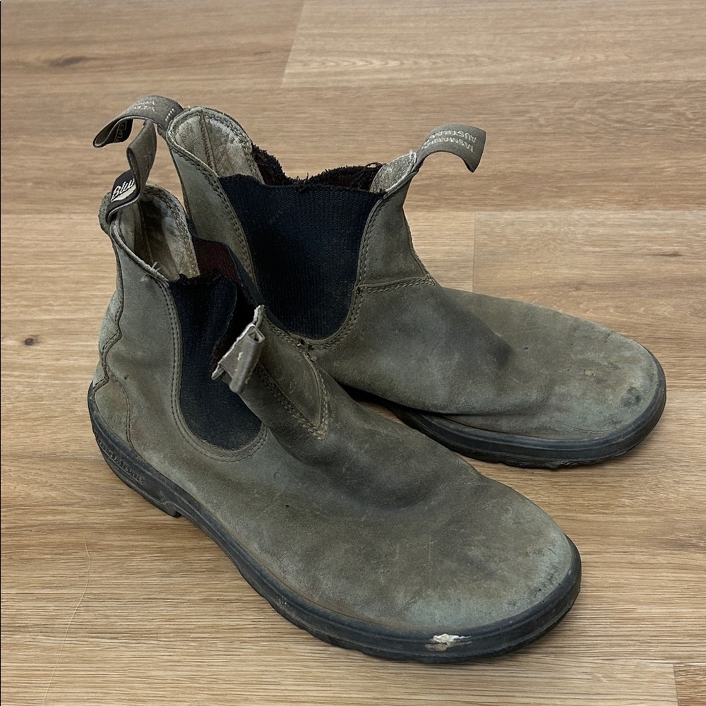 Blundstone Khaki and Black Ankle Boots